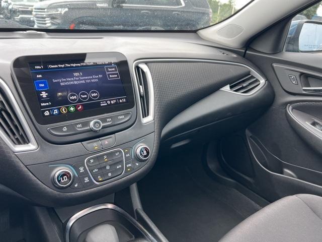 2024 Chevrolet Malibu Vehicle Photo in GREEN BAY, WI 54304-5303