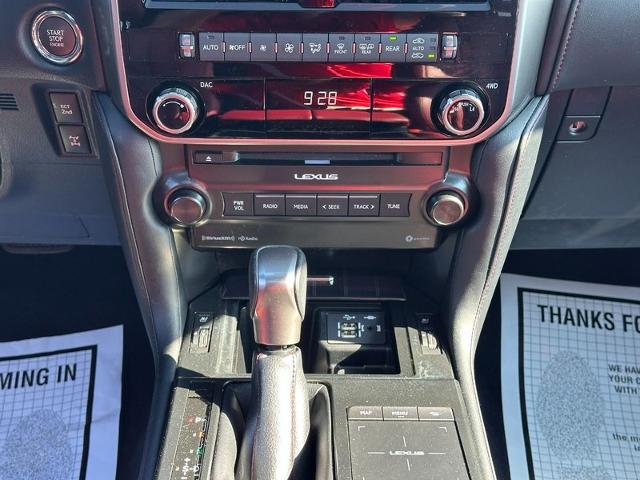 2022 Lexus GX 460 Vehicle Photo in COLUMBIA, MO 65203-3903