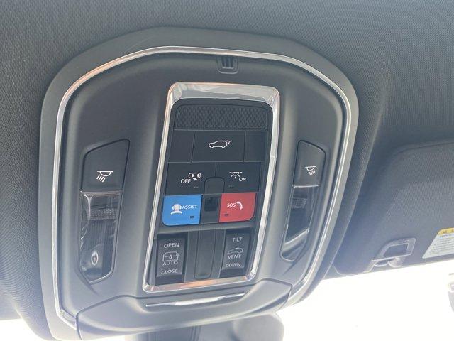 2025 Jeep Grand Cherokee Vehicle Photo in Doylsetown, PA 18901