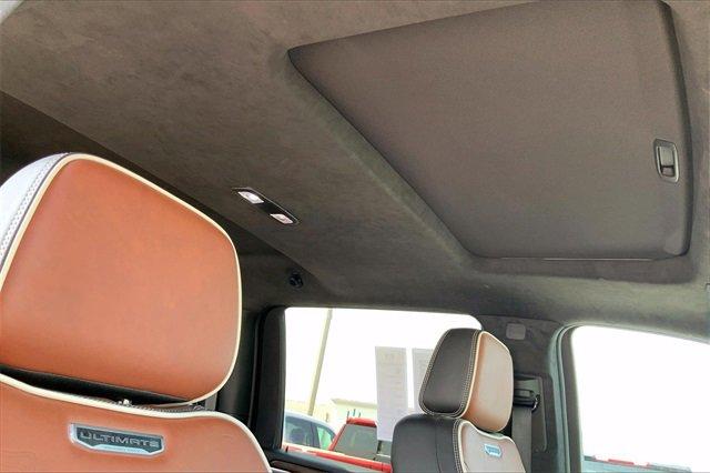 2024 GMC Sierra 3500 HD Vehicle Photo in INDEPENDENCE, MO 64055-1377
