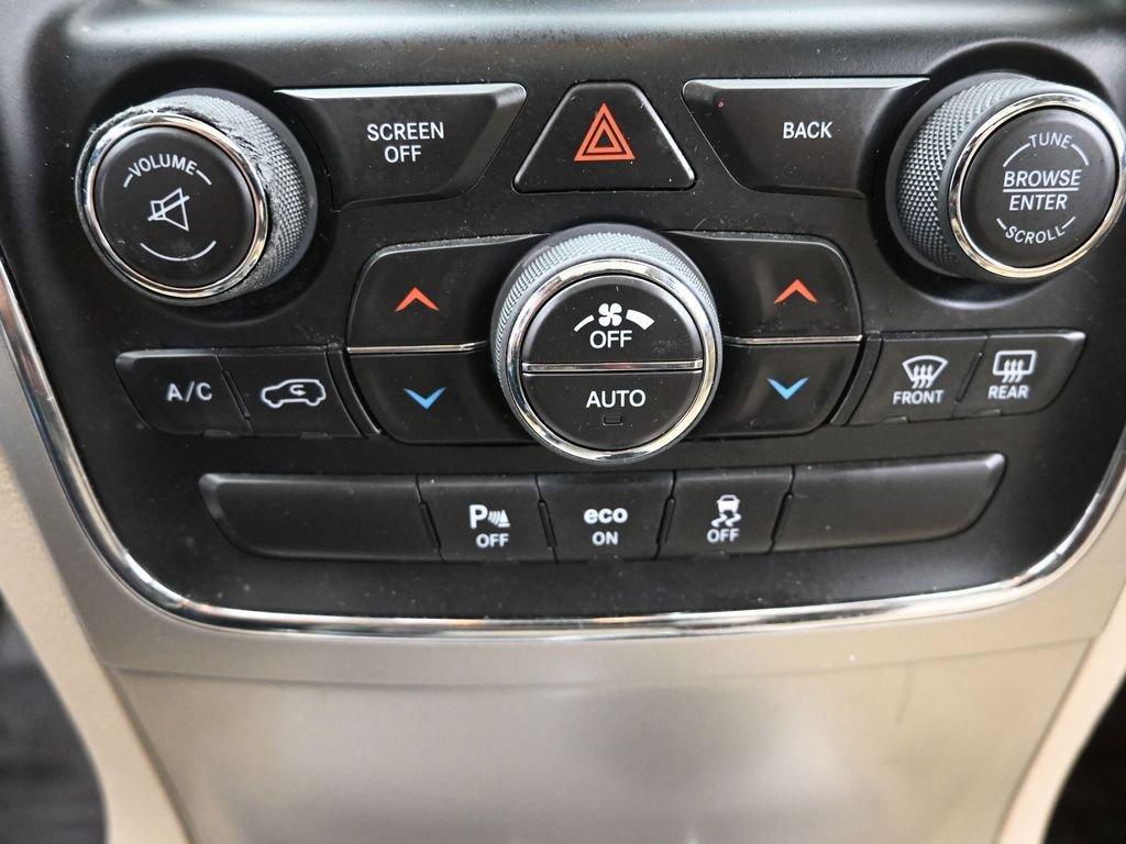 2014 Jeep Grand Cherokee Vehicle Photo in Marion, IA 52302