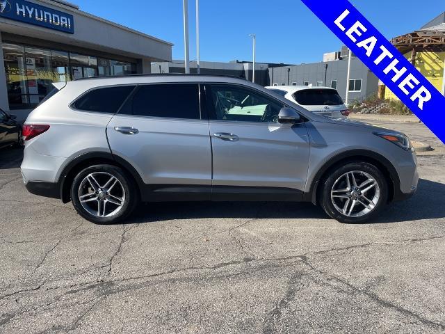 Used 2017 Hyundai Santa Fe SE Ultimate with VIN KM8SRDHF5HU203979 for sale in Kansas City