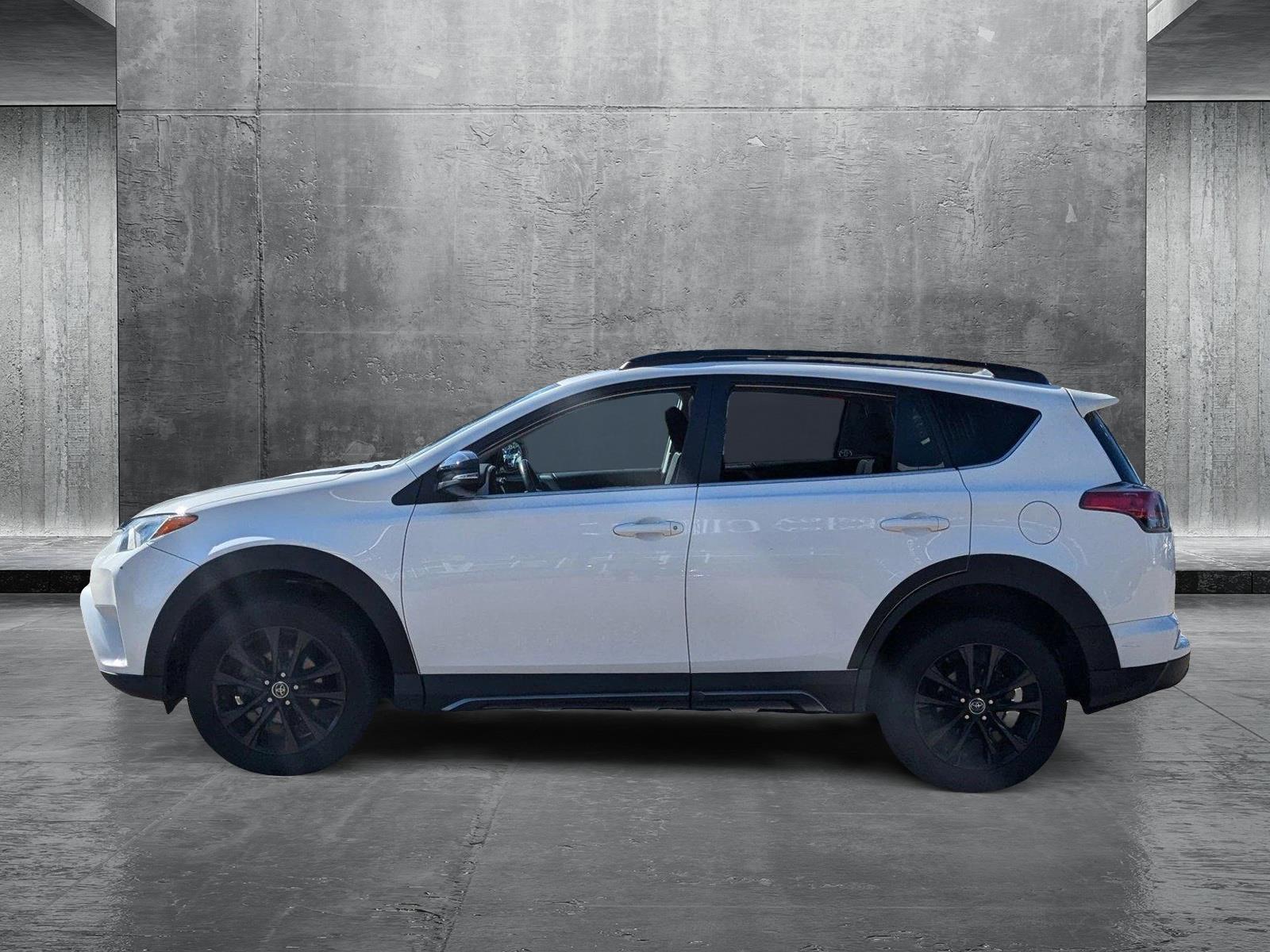 2018 Toyota RAV4 Vehicle Photo in Wesley Chapel, FL 33544