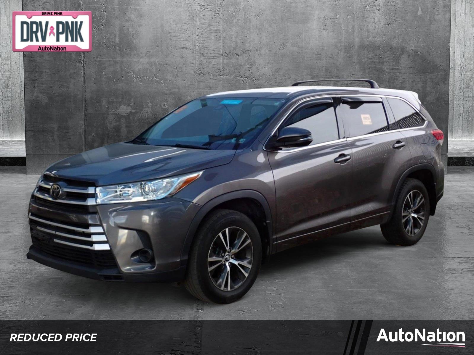 2018 Toyota Highlander Vehicle Photo in DENVER, CO 80221-3610