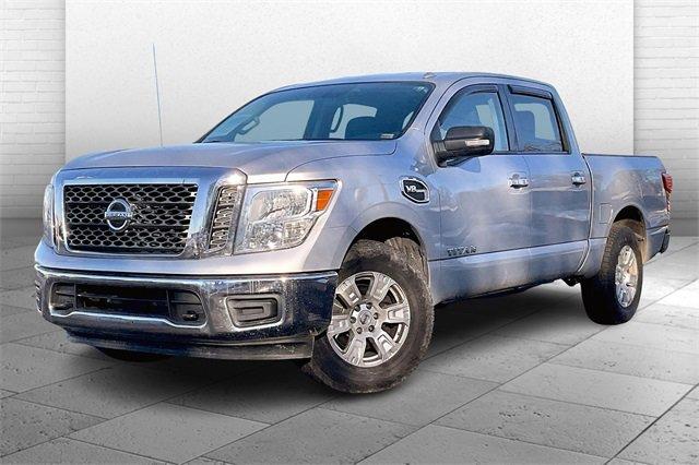 2017 Nissan Titan Vehicle Photo in INDEPENDENCE, MO 64055-1314