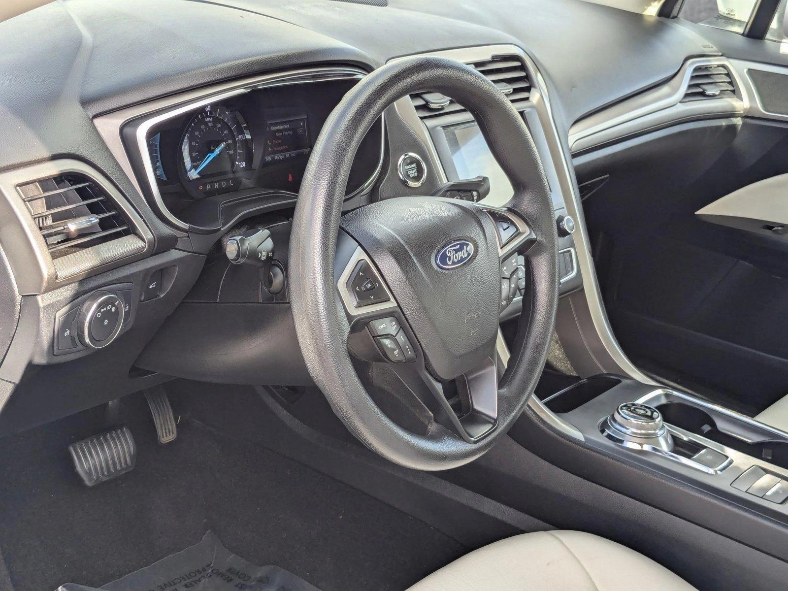 2020 Ford Fusion Hybrid Vehicle Photo in Clearwater, FL 33764