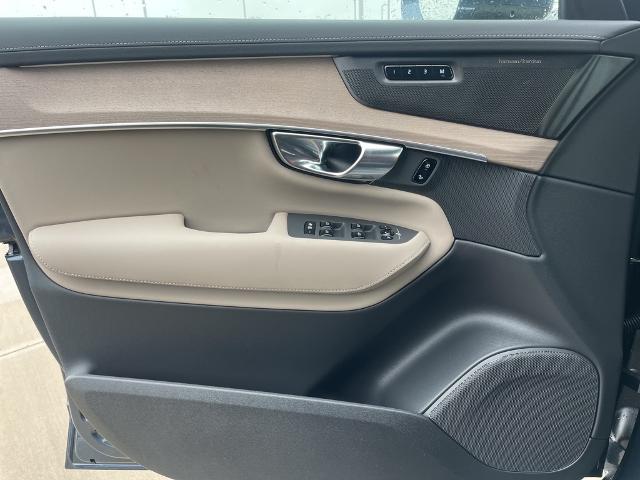 2025 Volvo XC90 Vehicle Photo in Grapevine, TX 76051