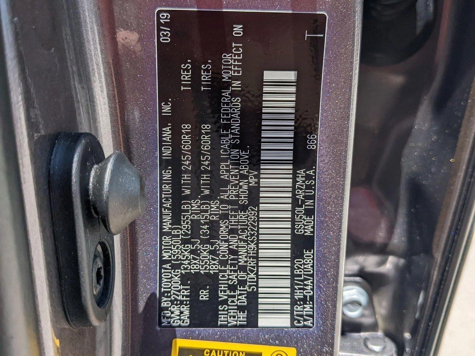 2019 Toyota Highlander Vehicle Photo in Davie, FL 33331