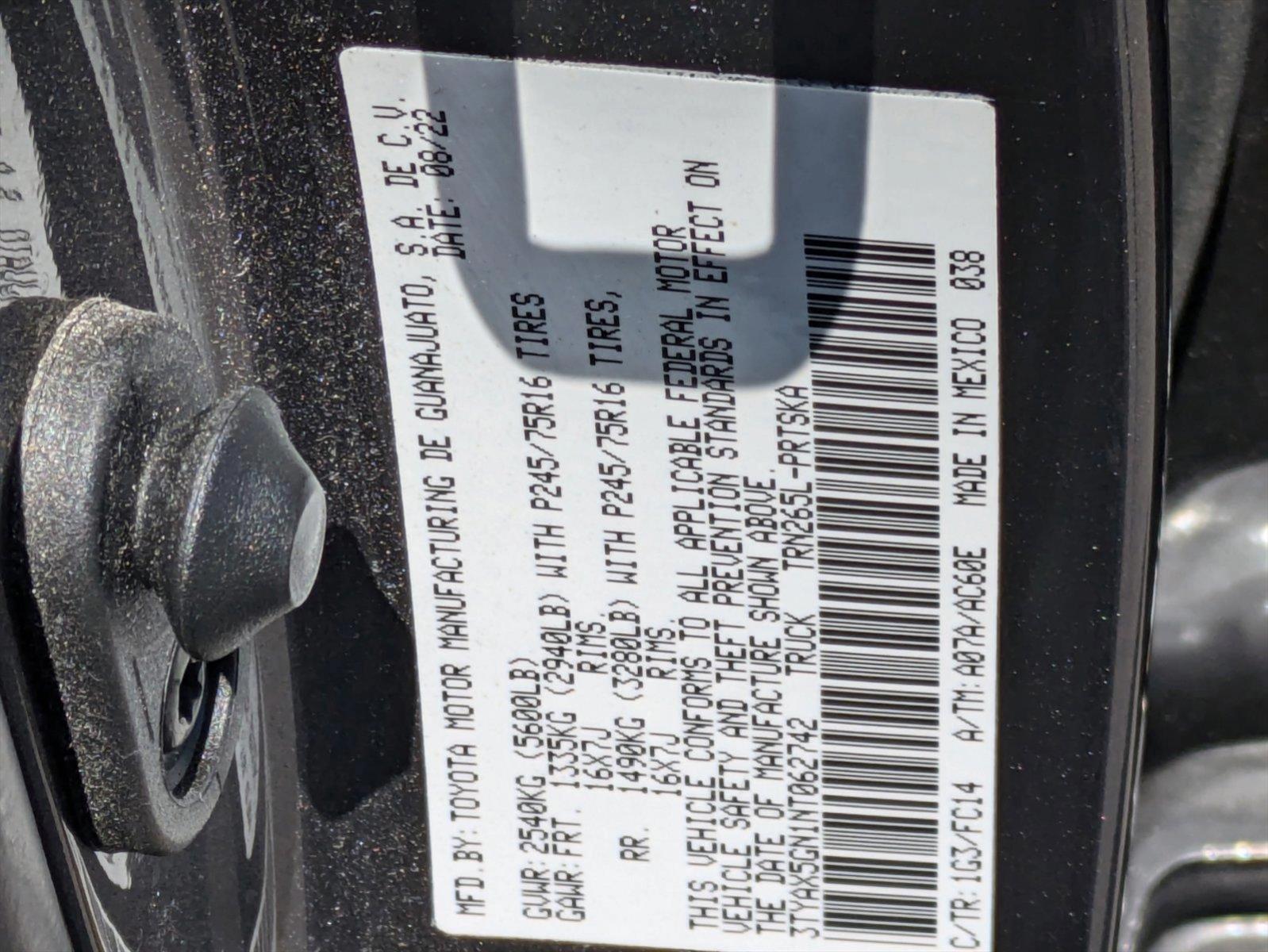 2022 Toyota Tacoma 2WD Vehicle Photo in Miami, FL 33015