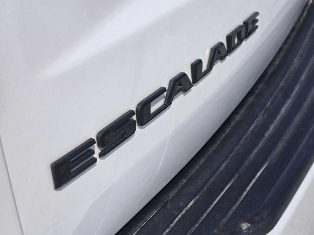 2022 Cadillac Escalade Vehicle Photo in DENTON, TX 76210-9321