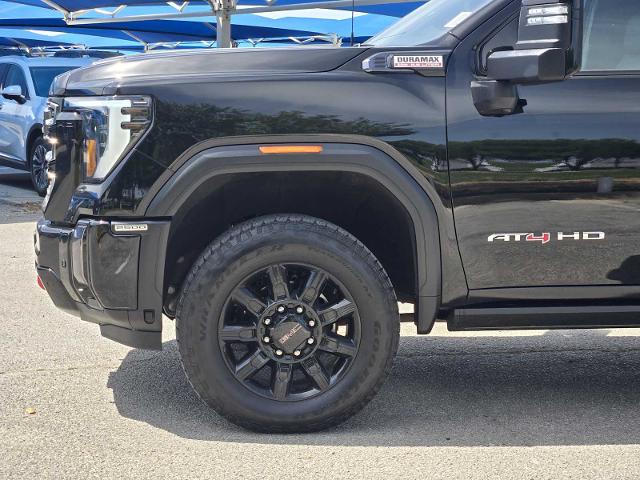 2024 GMC Sierra 2500 HD Vehicle Photo in DENTON, TX 76210-9321