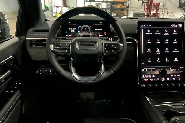 2025 GMC Sierra EV Vehicle Photo in KANSAS CITY, MO 64114-4545