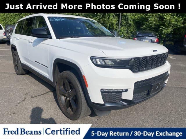 2022 Jeep Grand Cherokee L Vehicle Photo in Doylsetown, PA 18901