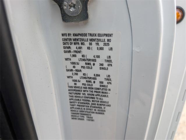 2025 Chevrolet Express Commercial Cutaway Vehicle Photo in ENGLEWOOD, CO 80113-6708