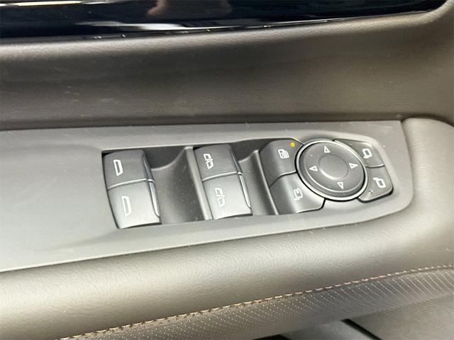 2025 Chevrolet Tahoe Vehicle Photo in EVERETT, WA 98203-5662