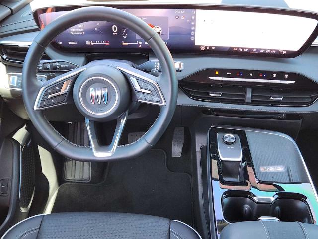 2025 Buick Enclave Vehicle Photo in DENTON, TX 76210-9321