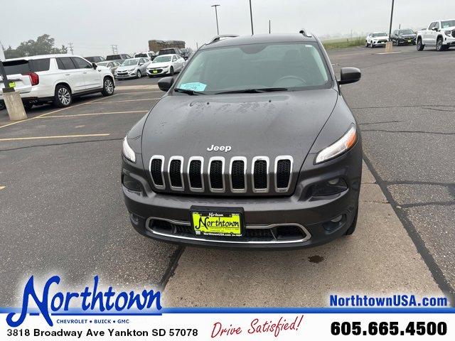 Used 2018 Jeep Cherokee Limited with VIN 1C4PJMDB2JD582269 for sale in Yankton, SD