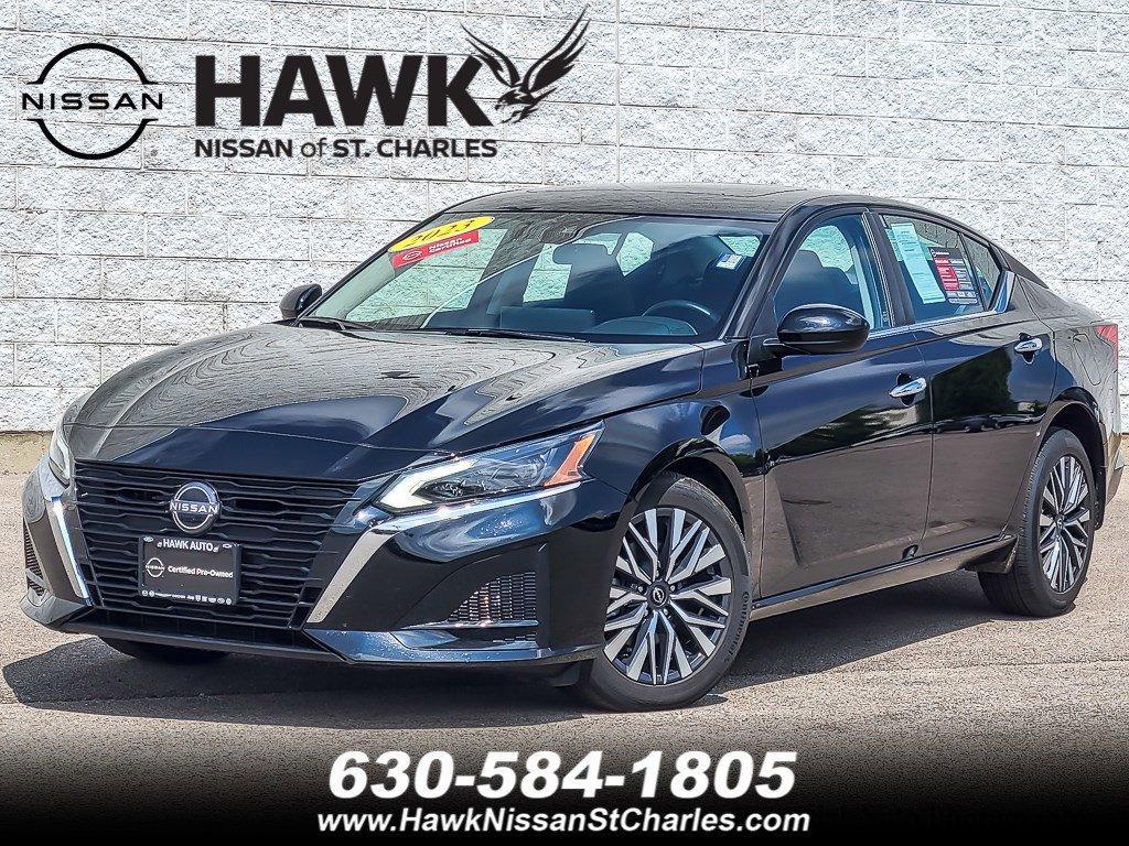 2023 Nissan Altima Vehicle Photo in Saint Charles, IL 60174