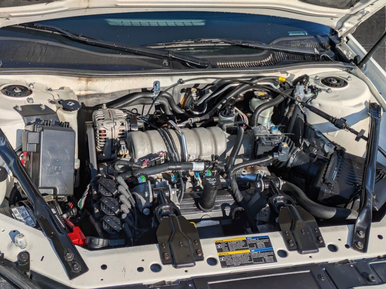 2008 Pontiac Grand Prix Vehicle Photo in Spokane Valley, WA 99212