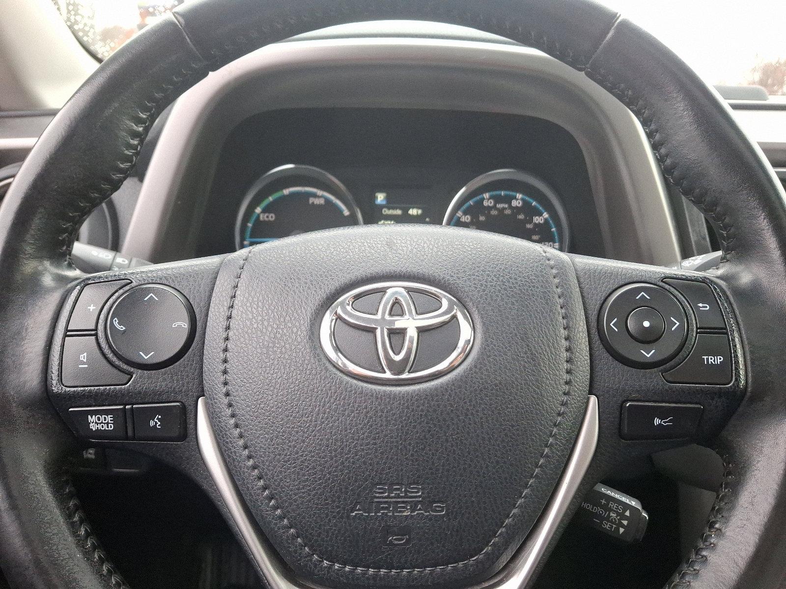 2017 Toyota RAV4 Hybrid Vehicle Photo in Trevose, PA 19053