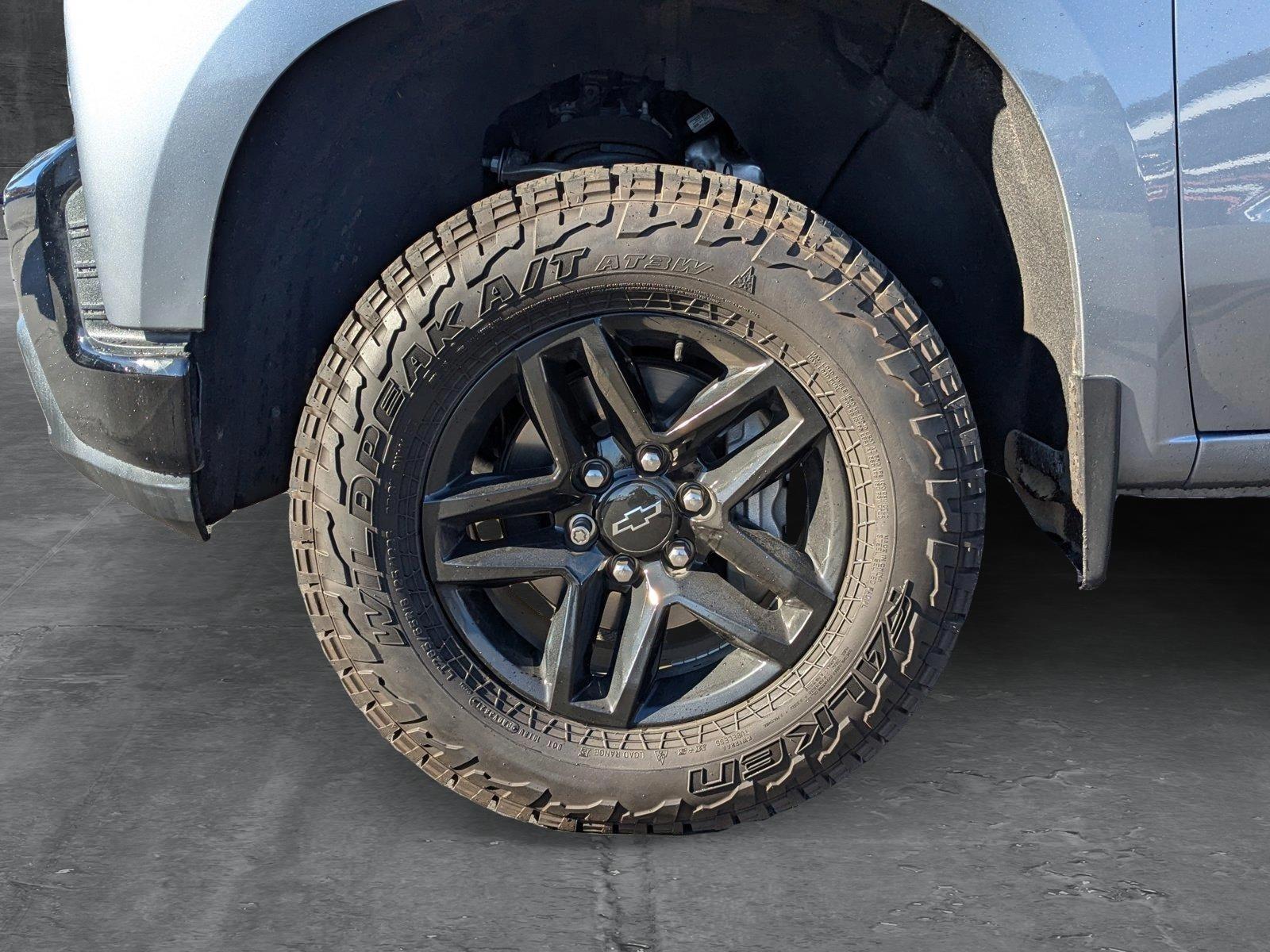 2021 Chevrolet Silverado 1500 Vehicle Photo in VALENCIA, CA 91355-1705