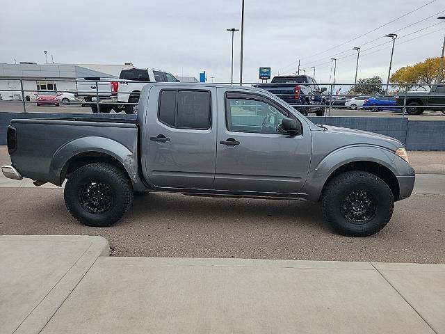 2016 Nissan Frontier SV photo 8