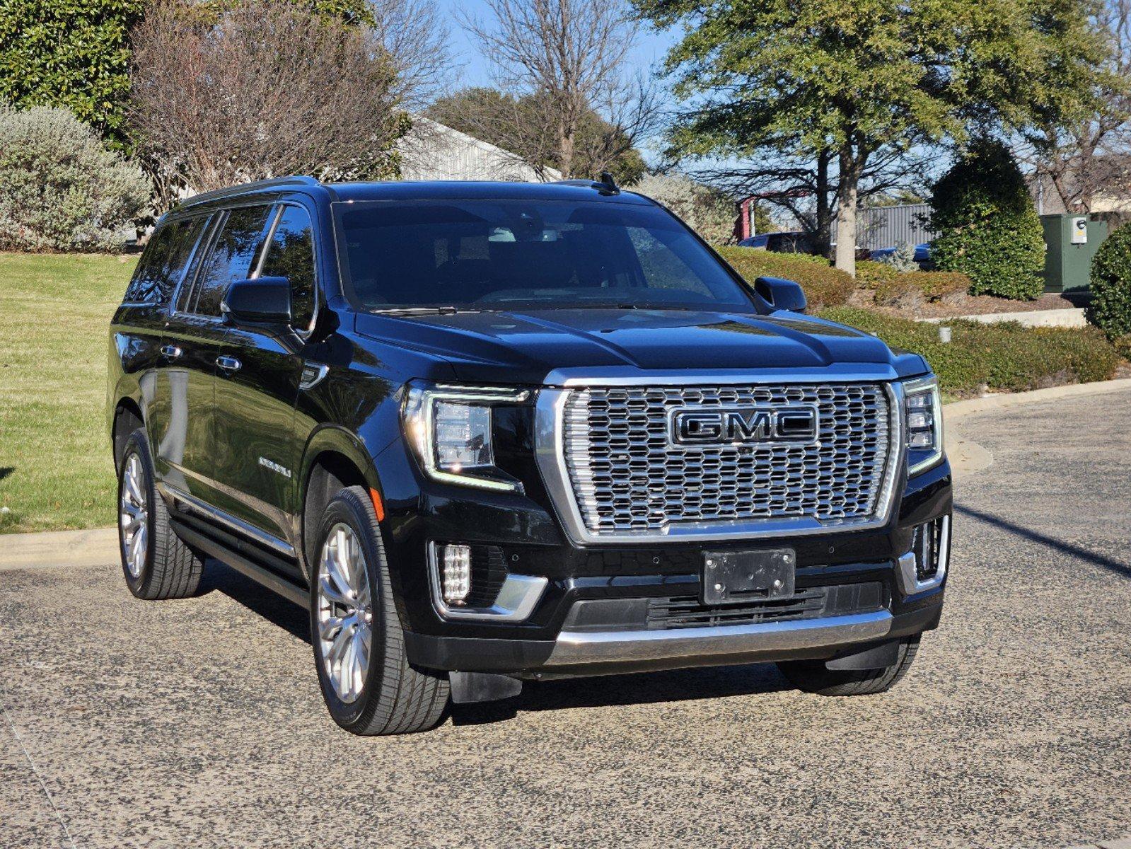 2022 GMC Yukon XL Vehicle Photo in FORT WORTH, TX 76132