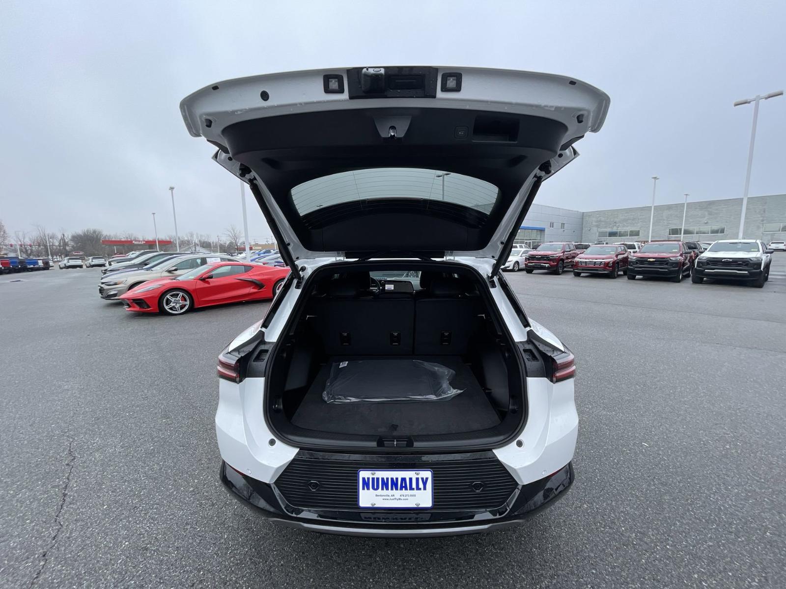 2025 Chevrolet Equinox EV Vehicle Photo in BENTONVILLE, AR 72712-4322