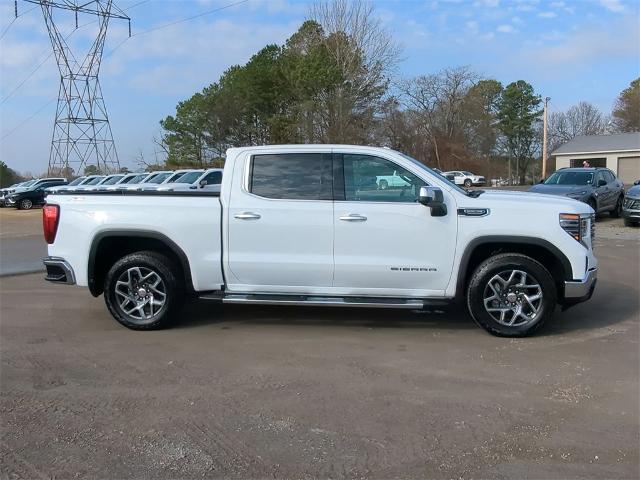 2024 GMC Sierra 1500 Vehicle Photo in ALBERTVILLE, AL 35950-0246