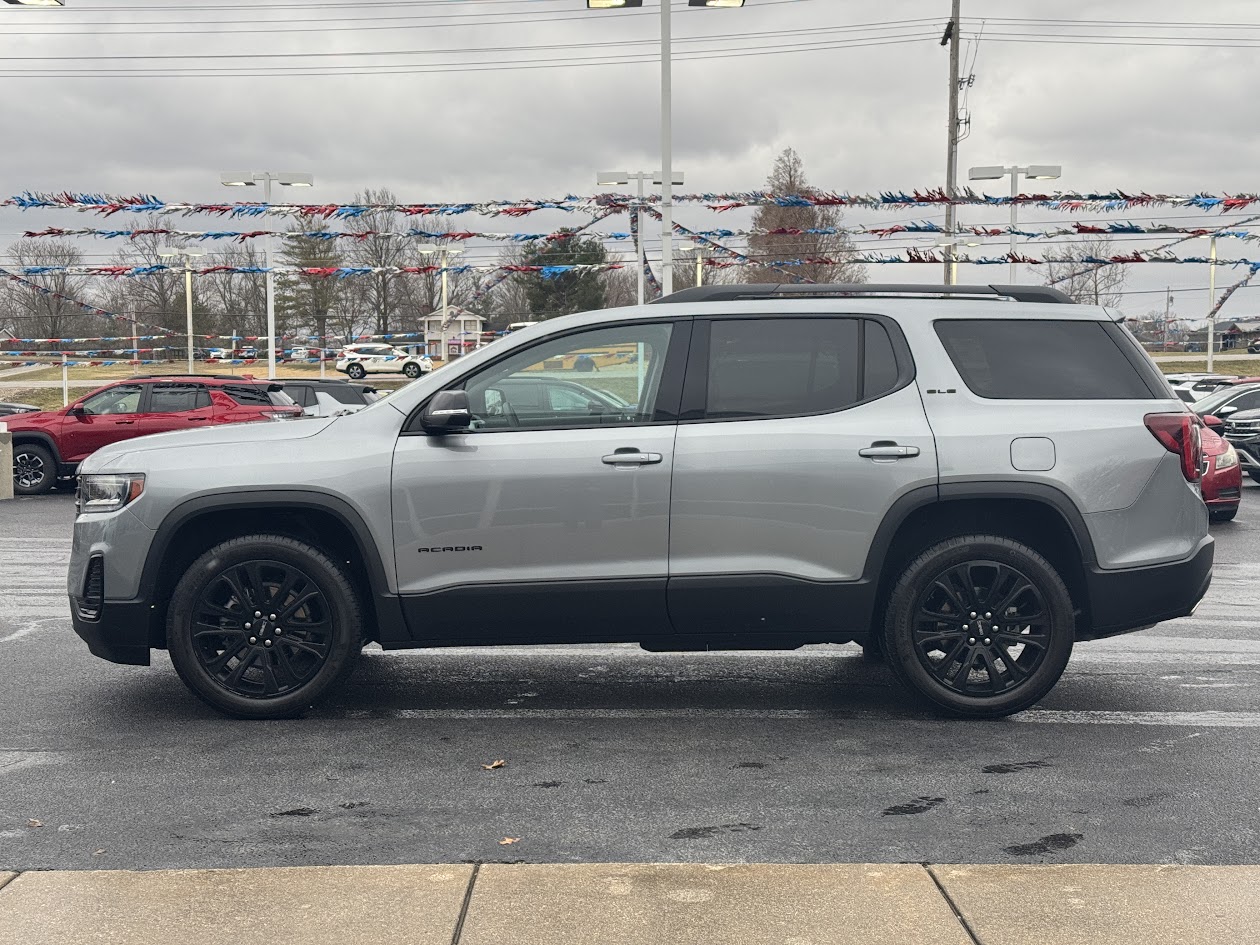 2023 GMC Acadia Vehicle Photo in BOONVILLE, IN 47601-9633