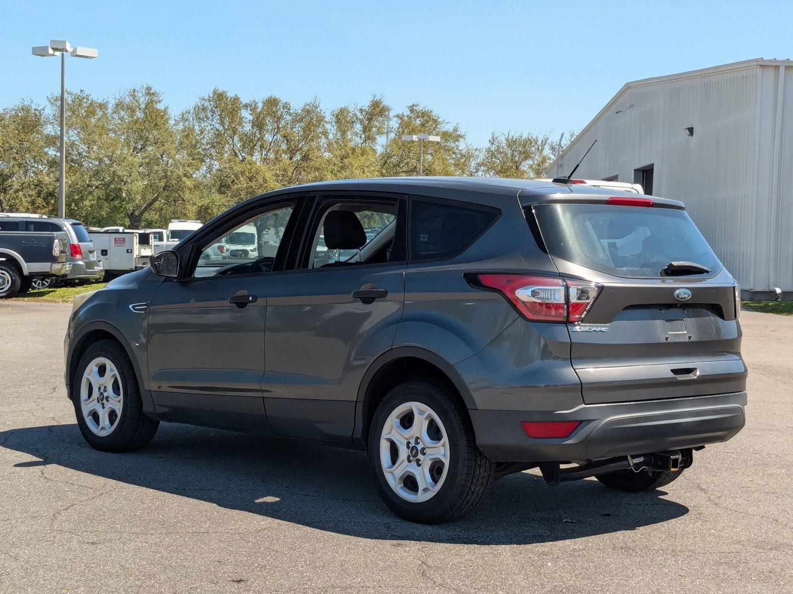 2017 Ford Escape Vehicle Photo in St. Petersburg, FL 33713