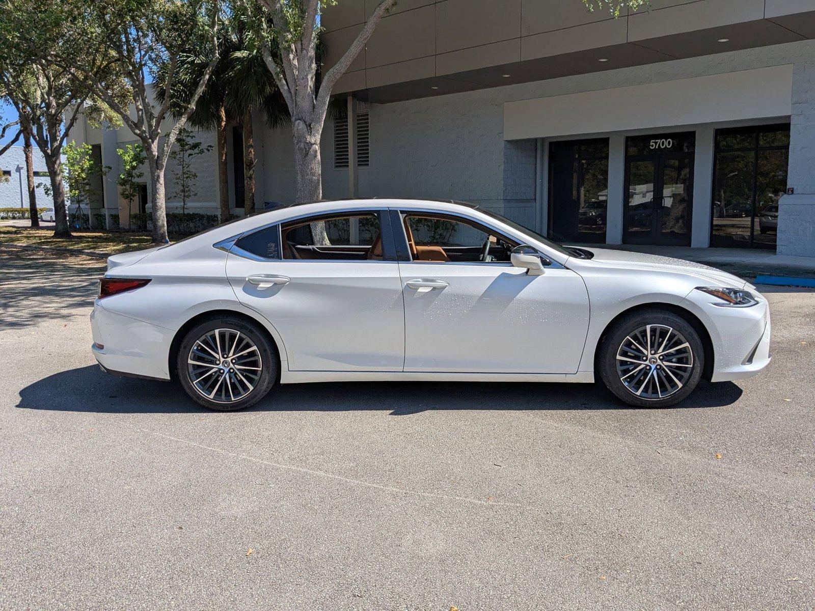 2022 Lexus ES 350 Vehicle Photo in West Palm Beach, FL 33417