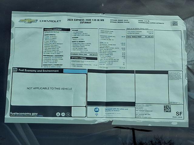 2024 Chevrolet Express Cutaway 3500 Vehicle Photo in DANBURY, CT 06810-5034