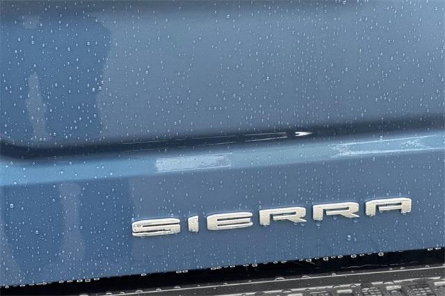 2025 GMC Sierra 1500 Vehicle Photo in ELK GROVE, CA 95757-8703