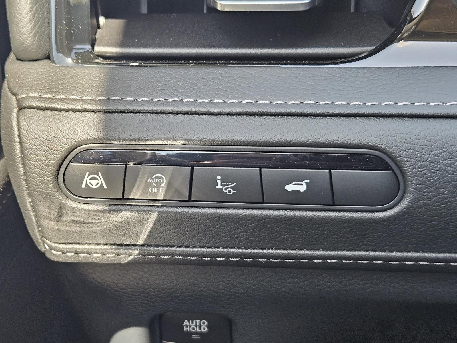 2025 INFINITI QX80 Vehicle Photo in Fort Worth, TX 76132
