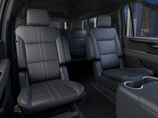 2025 Chevrolet Suburban Vehicle Photo in DANBURY, CT 06810-5034