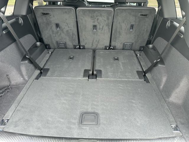 2025 Audi Q7 Vehicle Photo in HOUSTON, TX 77090