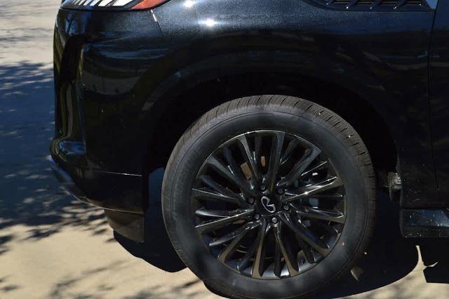 2025 INFINITI QX80 Vehicle Photo in Houston, TX 77090