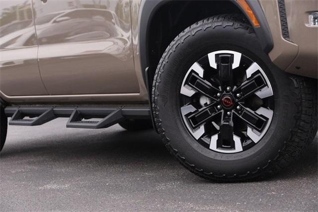 2024 Nissan Frontier Vehicle Photo in Hazelwood, MO 63042