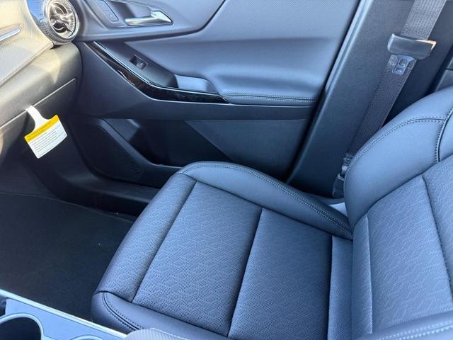 2026 Chevrolet Equinox Vehicle Photo in COLUMBIA, MO 65203-3903