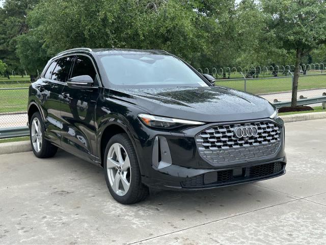 2025 Audi Q5 Vehicle Photo in HOUSTON, TX 77090