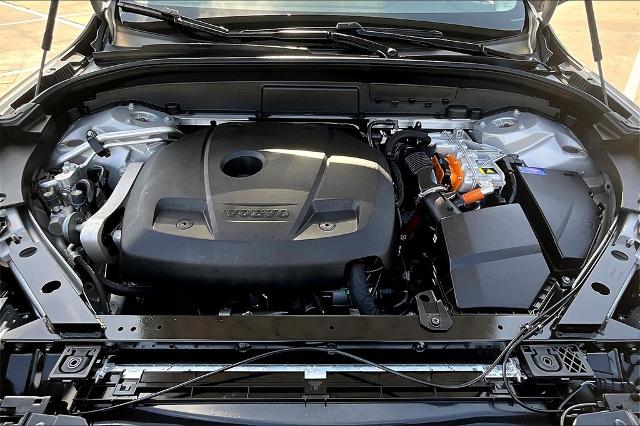 2025 Volvo XC60 Plug-In Hybrid Vehicle Photo in Houston, TX 77007