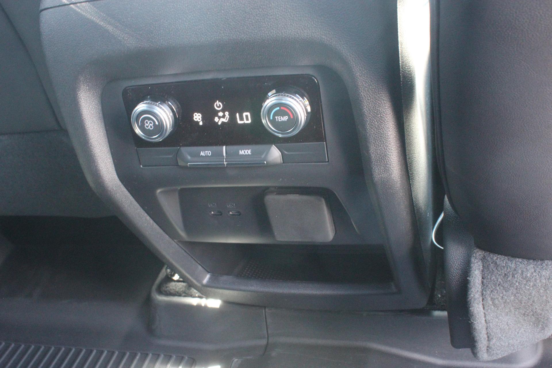 2025 GMC Acadia Vehicle Photo in AURORA, CO 80012-4011