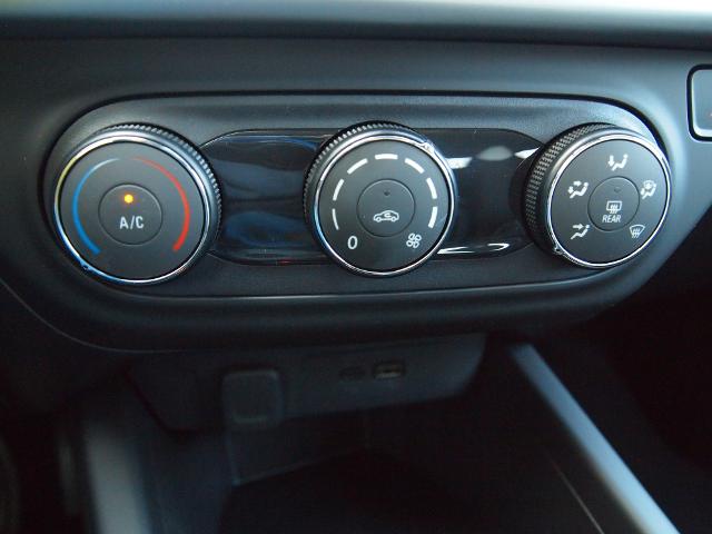 2025 Chevrolet Trax Vehicle Photo in MADISON, IN 47250-1611