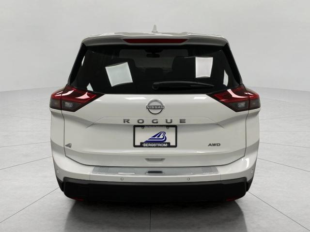 2025 Nissan Rogue Vehicle Photo in Appleton, WI 54913