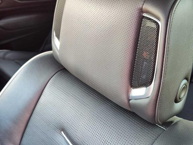 2022 Cadillac Escalade Vehicle Photo in DENTON, TX 76210-9321