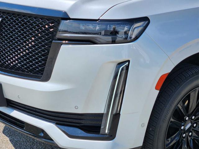 2023 Cadillac Escalade ESV Vehicle Photo in DENTON, TX 76210-9321