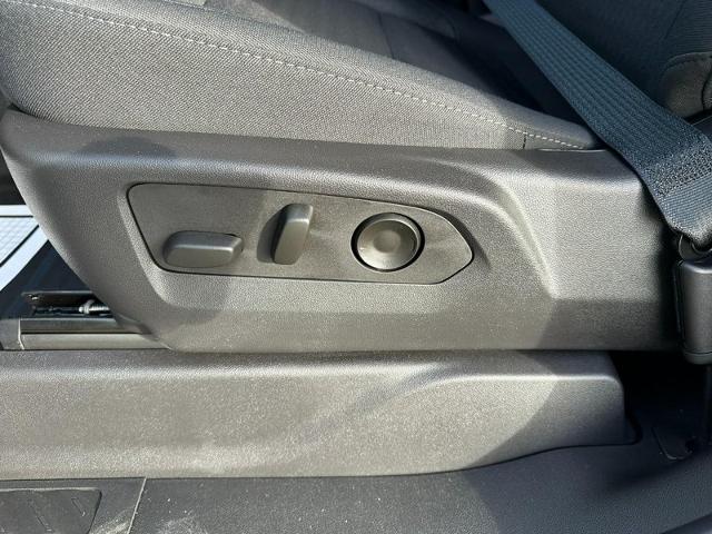 2024 GMC Sierra 1500 Vehicle Photo in COLUMBIA, MO 65203-3903