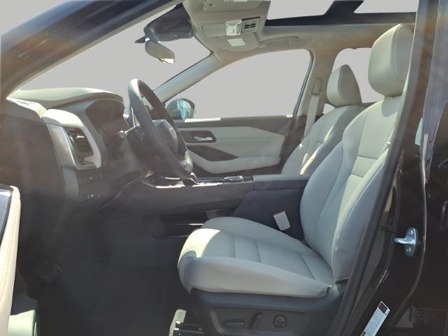 2025 Nissan Rogue Vehicle Photo in Oshkosh, WI 54904