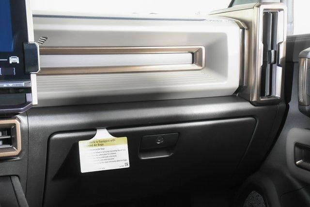 2025 GMC HUMMER EV SUV Vehicle Photo in PUYALLUP, WA 98371-4149